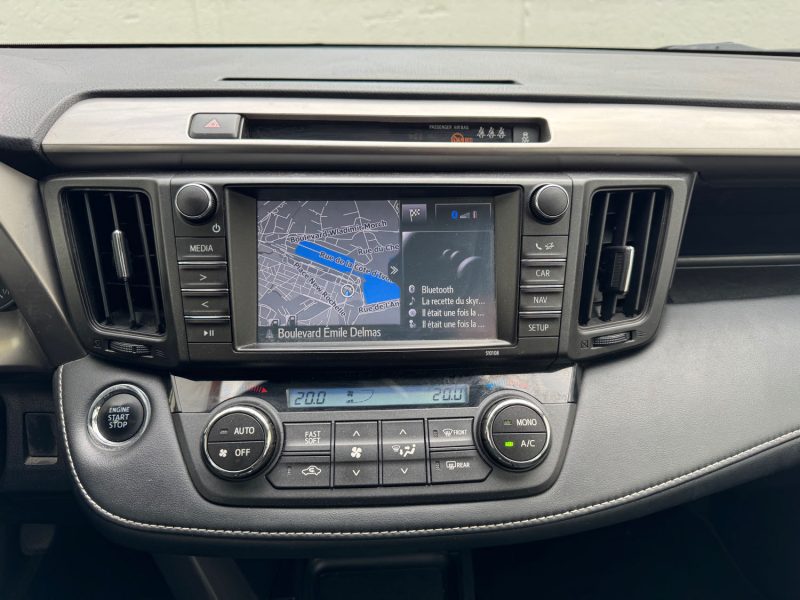 TOYOTA RAV4 143 D-4D 2WD ACTIVE/SUIVI COMPLET TOYOTA/ GARANTIE 6 MOIS