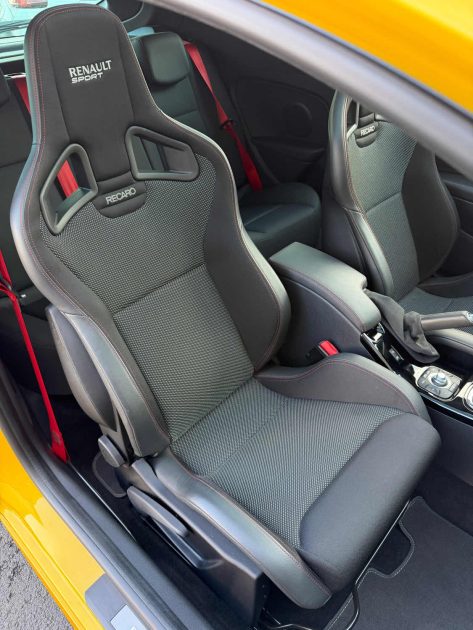 RENAULT MEGANE RS-  2.0i - 265 ch - CUP - GARANTIE 3 MOIS 