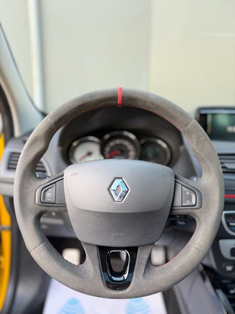 RENAULT MEGANE RS-  2.0i - 265 ch - CUP - GARANTIE 3 MOIS 