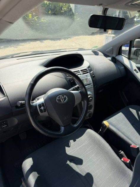 TOYOTA YARIS 1.3 BASICS 2008 - 79 101Kms - Distrib ok - Climatisation - SUIVIT TOYOTAARIS