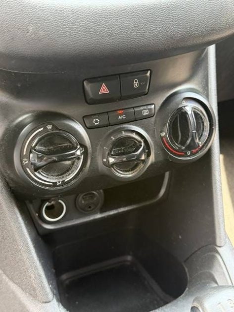 PEUGEOT 208 1.4 HDI ACTIVE 2014 - 55 305Kms - Distrib ok - Climatisation - Suivit PEUGEOT