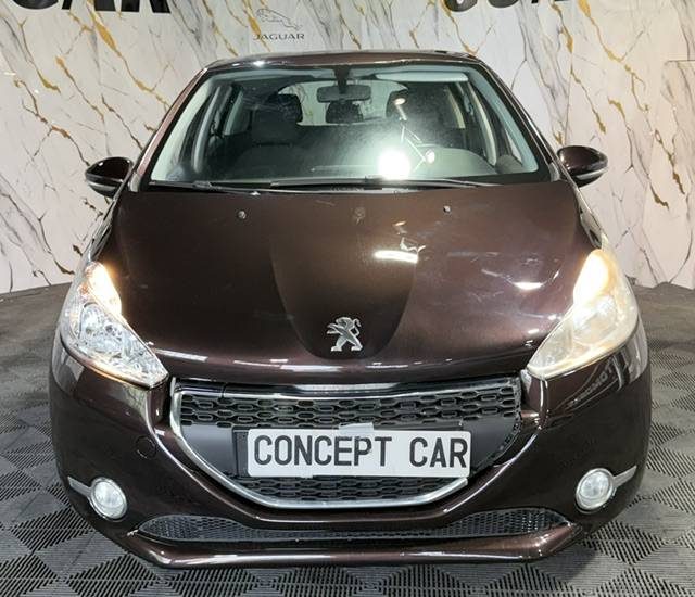 PEUGEOT 208 1.4 HDI ACTIVE 2014 - 55 305Kms - Distrib ok - Climatisation - Suivit PEUGEOT