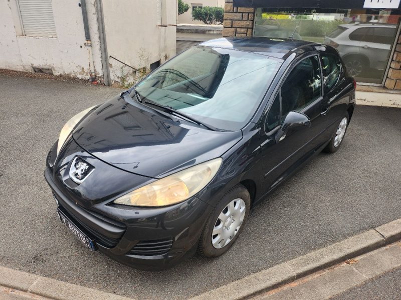 PEUGEOT 207 1.4L i 73 ch
