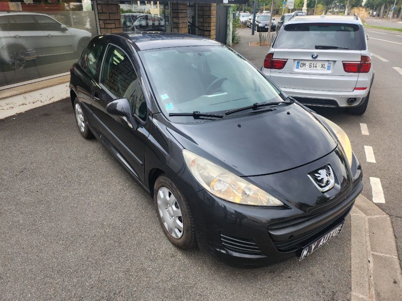 PEUGEOT 207 1.4L i 73 ch