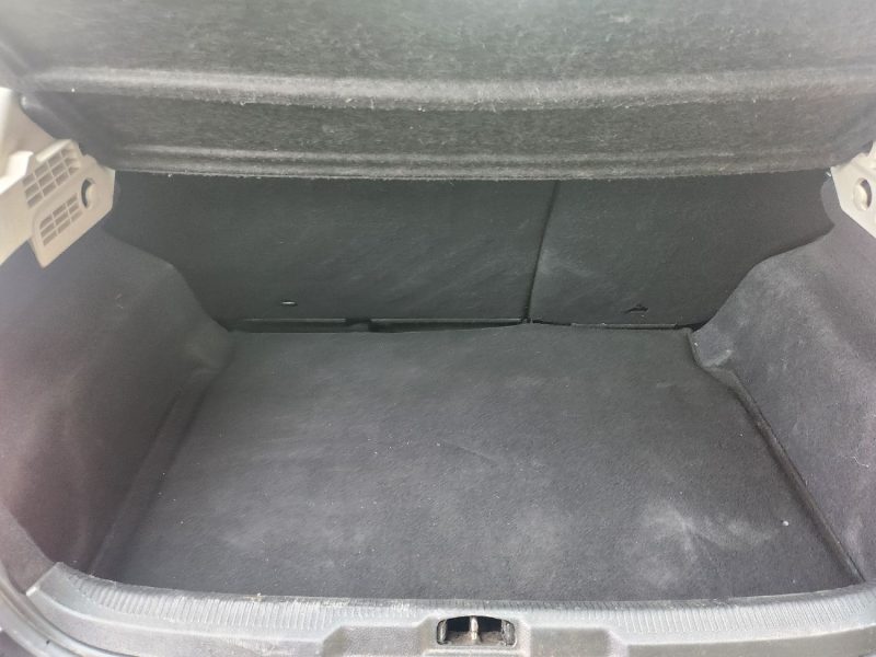 PEUGEOT 207 1.4L i 73 ch