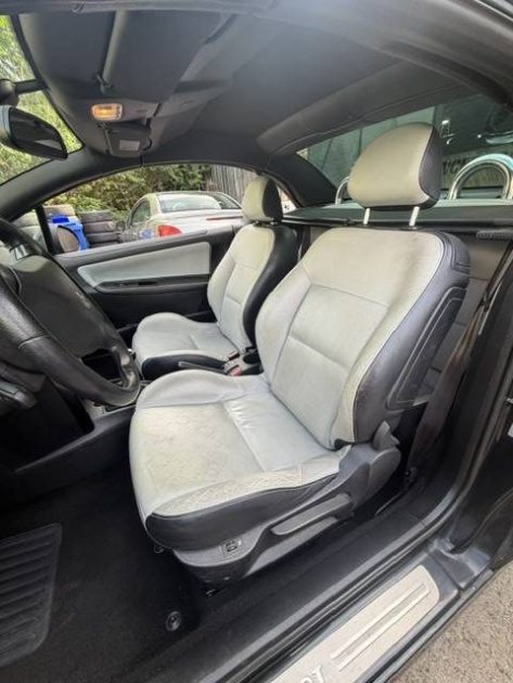 PEUGEOT 207 CC 1.6 ROLAND GARROS 2013 - 59 999Kms - Climatisation - Premier Main - SUIVIT PEUGEOT