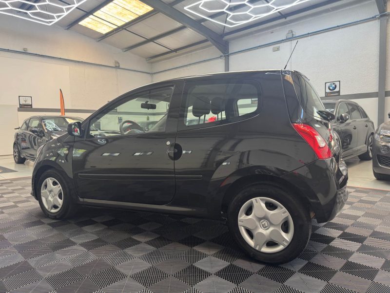 RENAULT TWINGO II GARANTIE 12 MOIS 1.2 LEV 75ch YAHOO! ECO2 1ERE MAIN 16000KMS HISTORIQUE COMPLET 