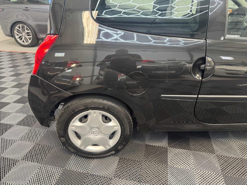 RENAULT TWINGO II GARANTIE 12 MOIS 1.2 LEV 75ch YAHOO! ECO2 1ERE MAIN 16000KMS HISTORIQUE COMPLET 