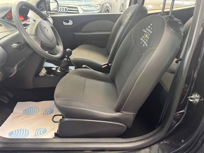RENAULT TWINGO II GARANTIE 12 MOIS 1.2 LEV 75ch YAHOO! ECO2 1ERE MAIN 16000KMS HISTORIQUE COMPLET 