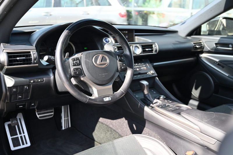 LEXUS RC 300H F-SPORT 2016