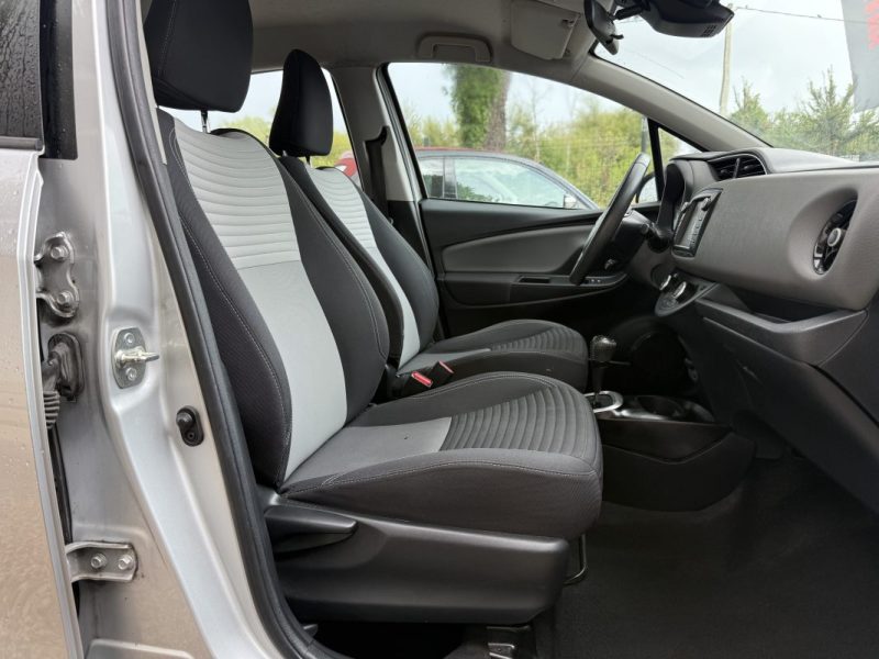 TOYOTA YARIS 100H HYBRIDE BUSINESS 2019