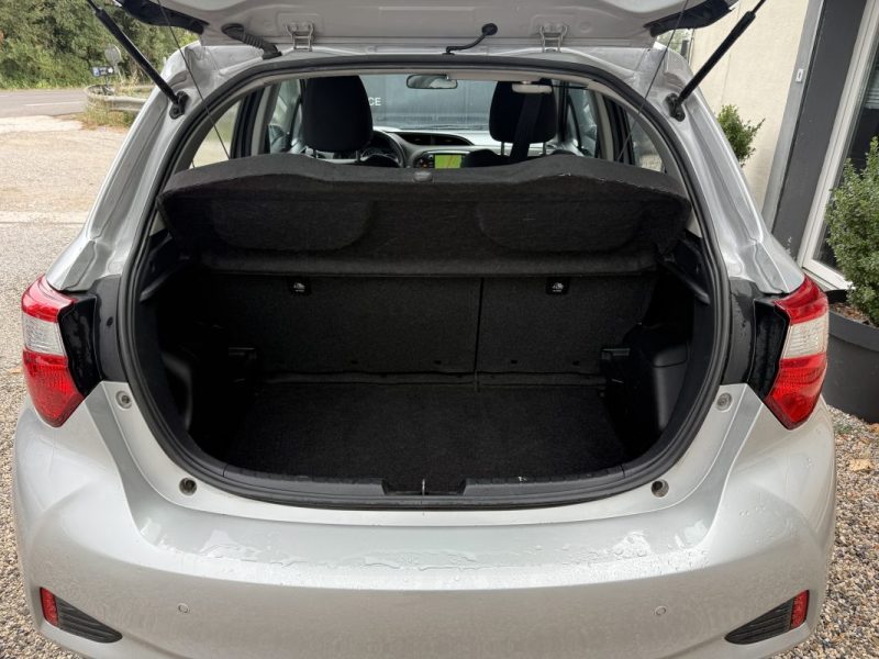 TOYOTA YARIS 100H HYBRIDE BUSINESS 2019