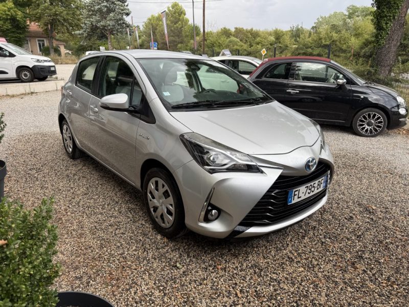 TOYOTA YARIS 100H HYBRIDE BUSINESS 2019