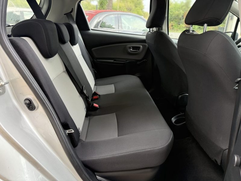 TOYOTA YARIS 100H HYBRIDE BUSINESS 2019