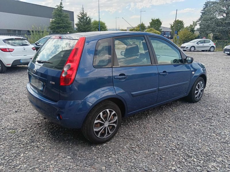 FORD FIESTA 1.4 TDCI 68 cv SENSO PLUS / CLIM / DISTRIBUTION A JOUR