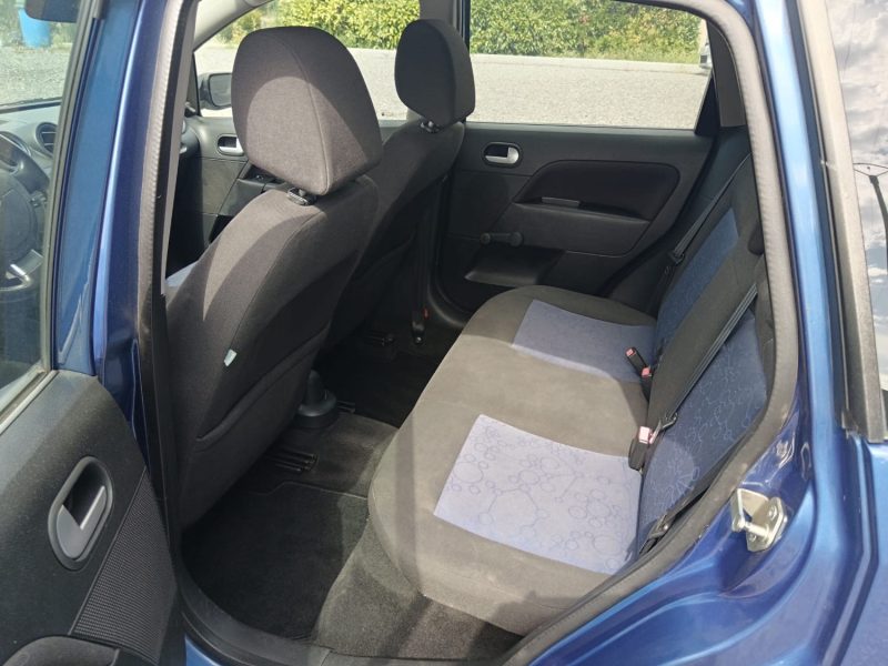 FORD FIESTA 1.4 TDCI 68 cv SENSO PLUS / CLIM / DISTRIBUTION A JOUR