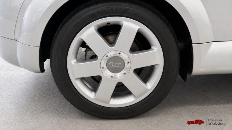 Audi TT 1.8T 180 ch – Carnet complet – Historique exceptionnel
