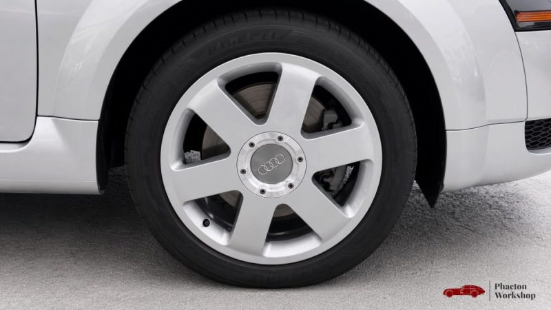Audi TT 1.8T 180 ch – Carnet complet – Historique exceptionnel