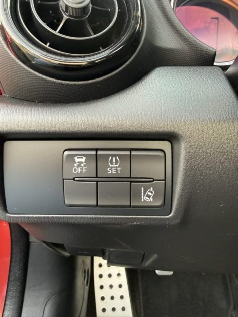 Mazda MX-5 Nd 1.5 Skyactiv-g 131ch Dynamique – (Sièges Chauffants | Pack Aero | Démarrage sans clé)