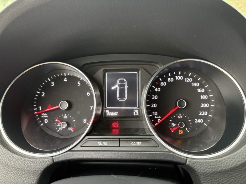 VOLKSWAGEN POLO 1.2 TSI 90 CONFORTLINE 2016