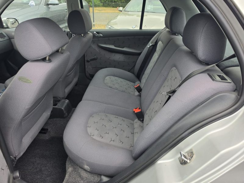 SKODA FABIA 1.4 EXCELLENT 2003 - 37013 KM
