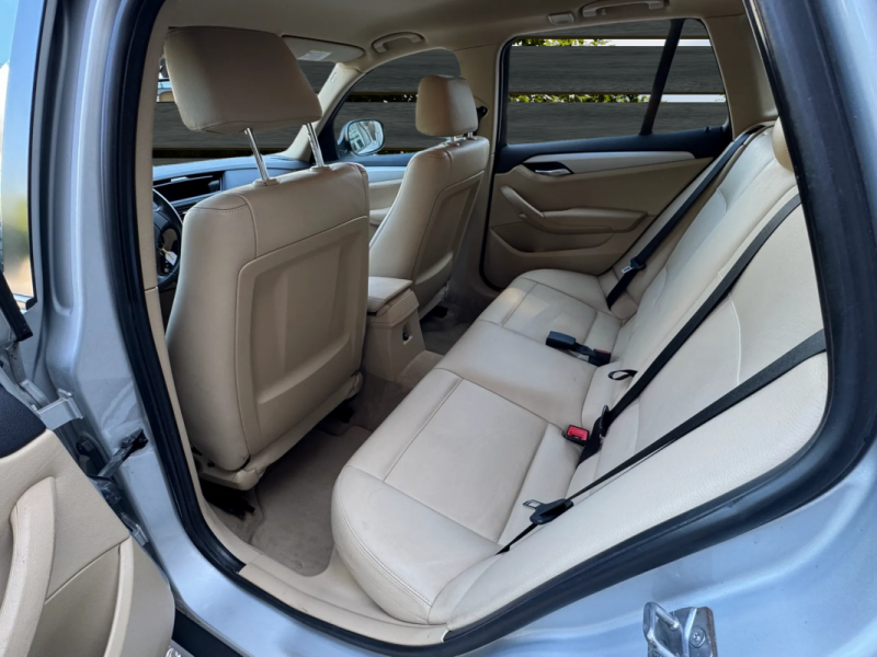 BMW X1 2.0 D SDRIVE18D 143Ch PACK LUXE 1ER MAIN GARANTIE 6 MOIS