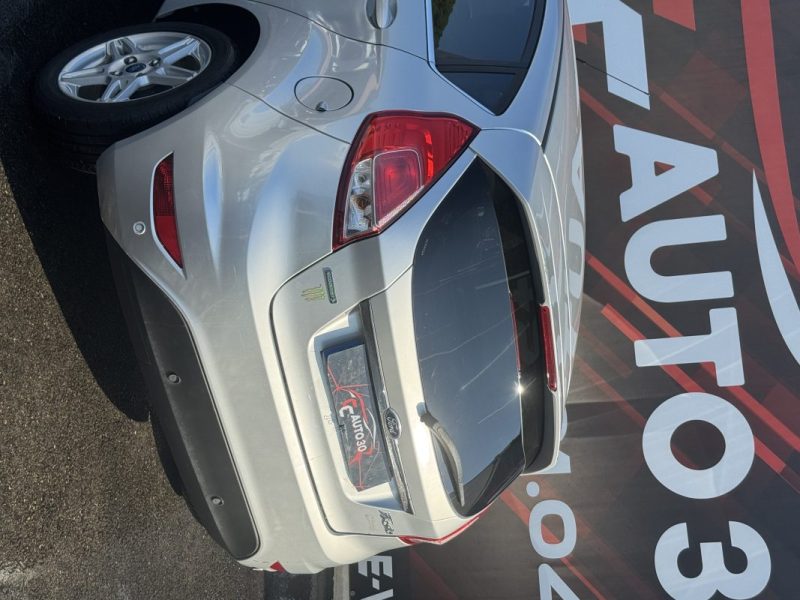 FORD FIESTA 1000 100 ECOBOOST TREND POWERSHIFT 2014