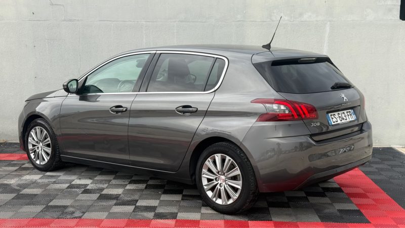 PEUGEOT 308 II 1.2 E-THP  130 Cv  ALLURE EAT6
