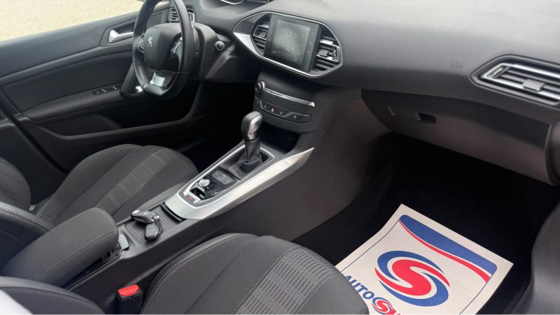 PEUGEOT 308 II 1.2 E-THP  130 Cv  ALLURE EAT6