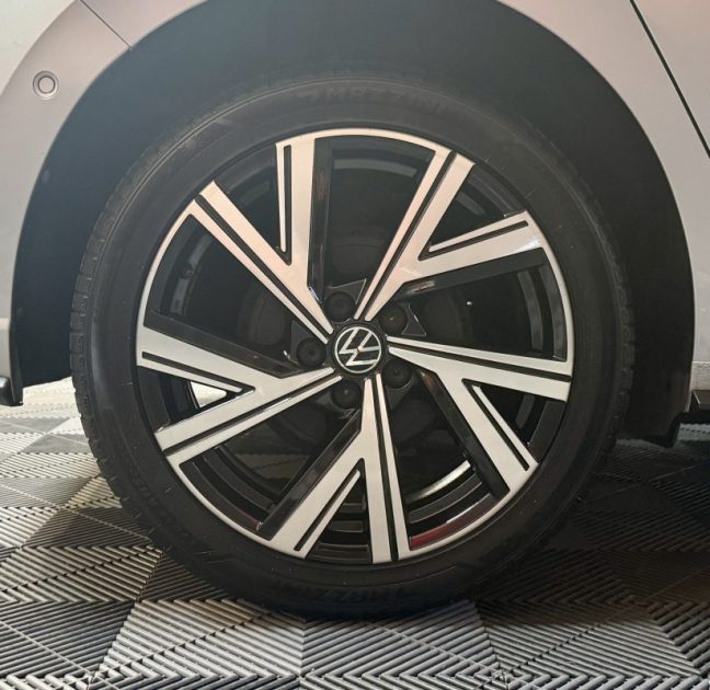 VOLKSWAGEN POLO 6 TSI R LINE TOIT OUVRANT 