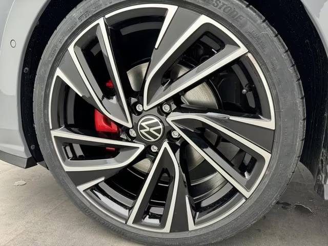 VOLKSWAGEN  GOLF 8 GTD 2.0 TDI 200CH 2024