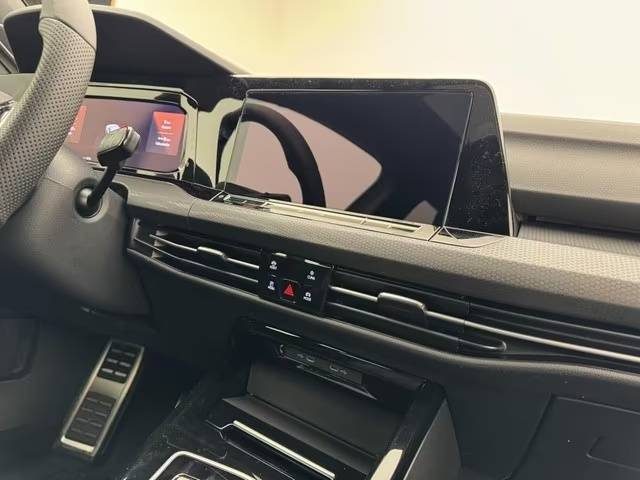 VOLKSWAGEN  GOLF 8 GTD 2.0 TDI 200CH 2024