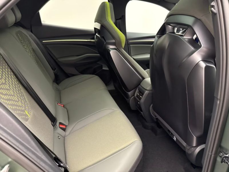 CUPRA RAVAL VZ EDITION EXTREME 52KWH PANO 2026