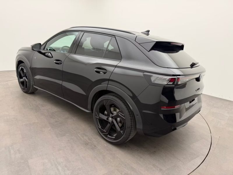 VOLKSWAGEN T-ROC 1.5 ETSI DSG R-LINE – BLACK STYLE – IQ.LIGHT MATRIX LED – JANTES 20\" 2026