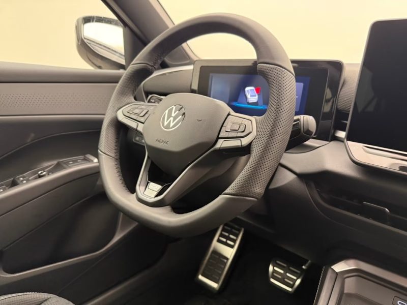 VOLKSWAGEN T-ROC 1.5 ETSI DSG R-LINE – BLACK STYLE – IQ.LIGHT MATRIX LED – JANTES 20\" 2026