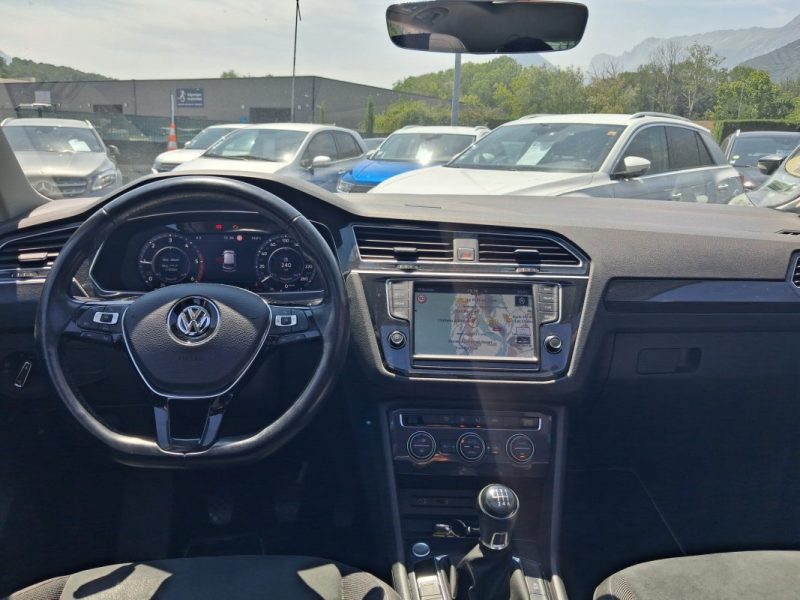VOLKSWAGEN TIGUAN  2.0 TDI 150 CV CARAT 4MOTION 4X4 TOIT PANORAMIQUE ENTRETIEN COMPLET