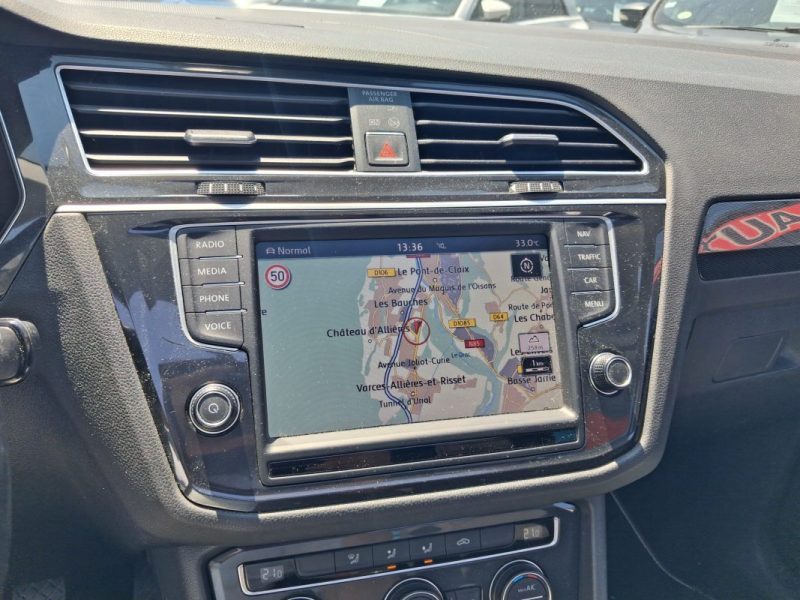 VOLKSWAGEN TIGUAN  2.0 TDI 150 CV CARAT 4MOTION 4X4 TOIT PANORAMIQUE ENTRETIEN COMPLET
