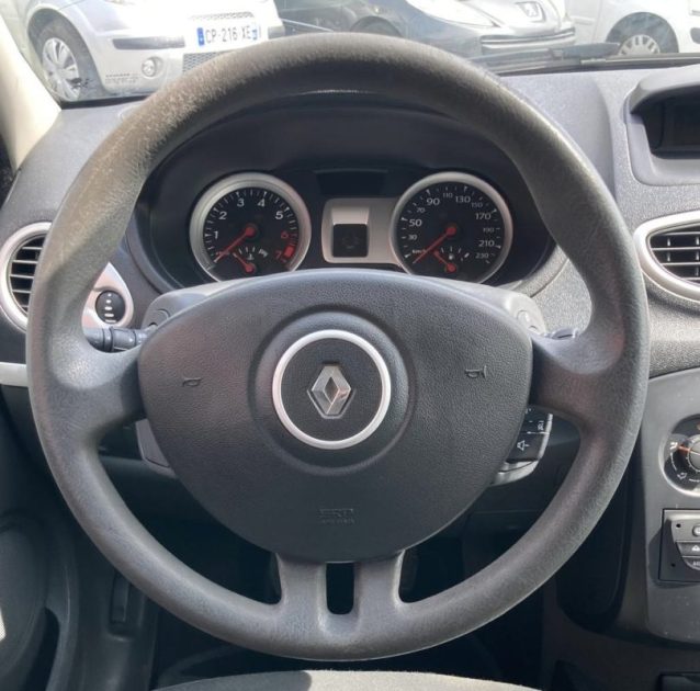 RENAULT CLIO III AUTHENTIQUE 1.2 16V / RÉVISÉE&GARANTIE  2011