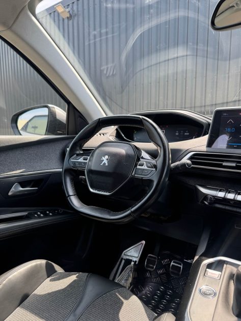 PEUGEOT 3008 II 1.2 THP ACCESS 