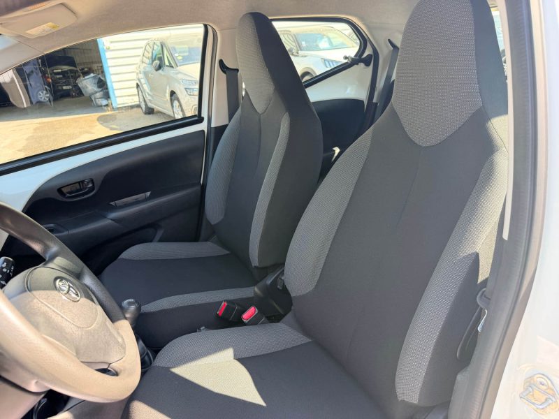 TOYOTA AYGO II 1.0 VVTI 69 CLIM 55MKM