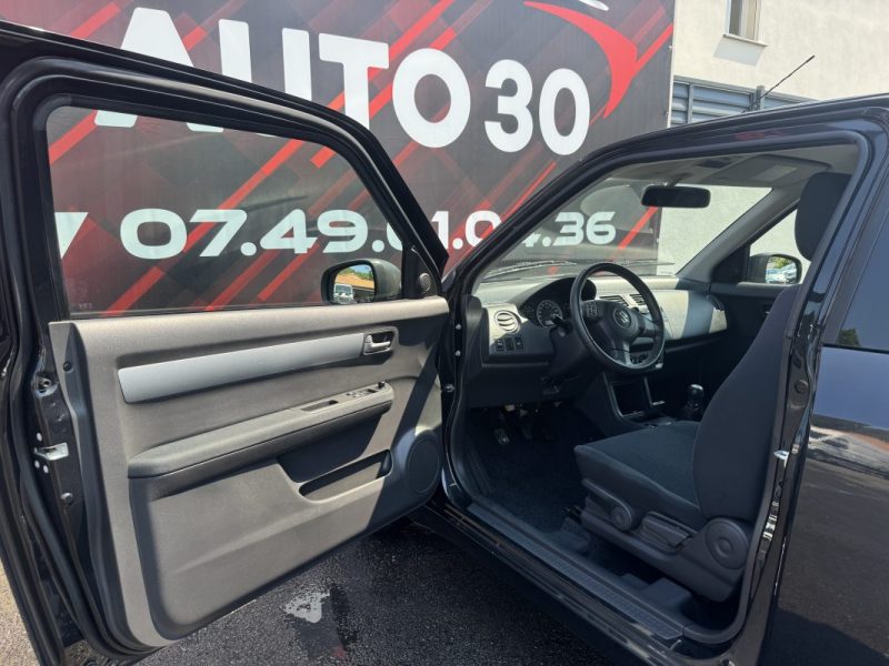 SUZUKI SWIFT 1.3 VVT GL 2010