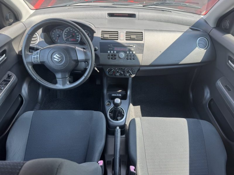 SUZUKI SWIFT 1.3 VVT GL 2010