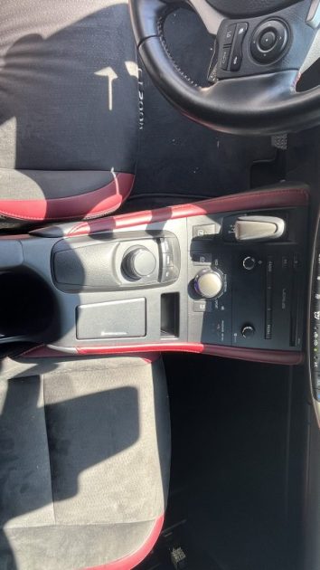 LEXUS CT200H RARE SPORT EDITION suivi Lexus Complet 1,8 L 136 CV 2020 