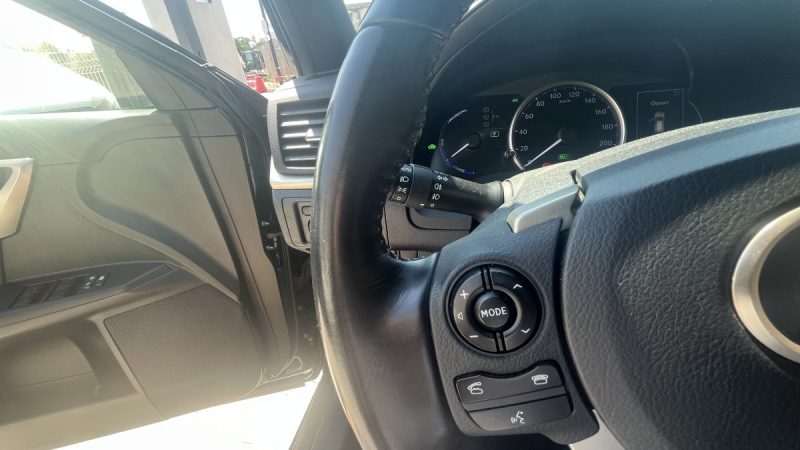 LEXUS CT200H RARE SPORT EDITION suivi Lexus Complet 1,8 L 136 CV 2020 