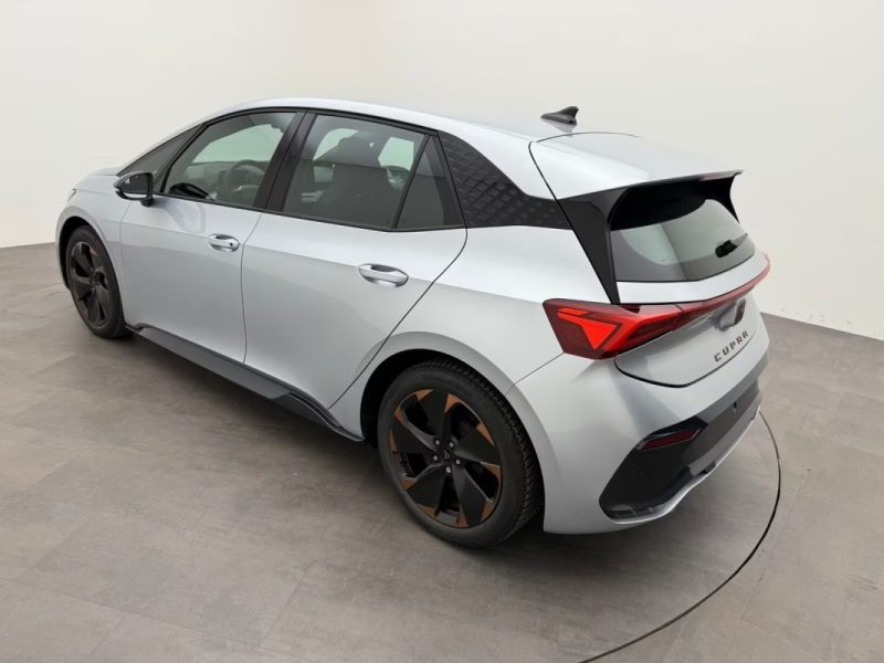 CUPRA BORN V 60 KWH – JANTES 19\" – ACC – MATRIX LED 2026