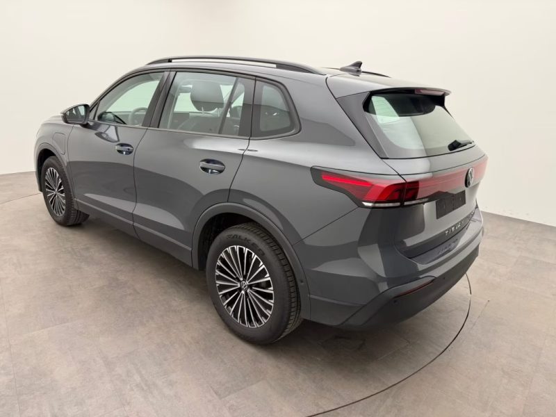 VOLKSWAGEN TIGUAN 1.5 EHYBRID DSG – DISCOVER – DCC – ATTELAGE – CAMÉRA 2025