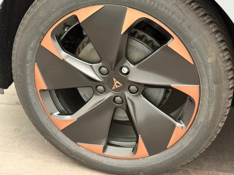 CUPRA BORN 58 KWH – PACK PILOT M+ – CAMÉRA 360° – JANTES 19\" – ACC 2024