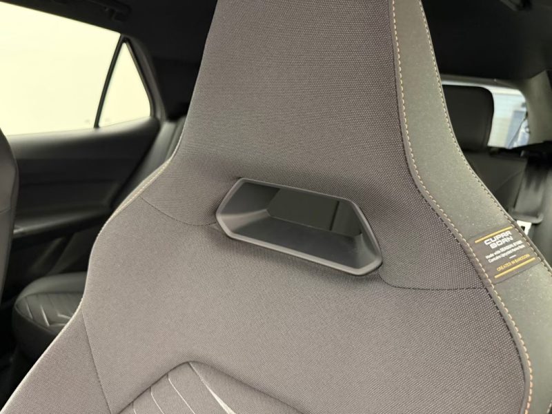 CUPRA BORN 58 KWH – PACK PILOT M+ – CAMÉRA 360° – JANTES 19\" – ACC 2024