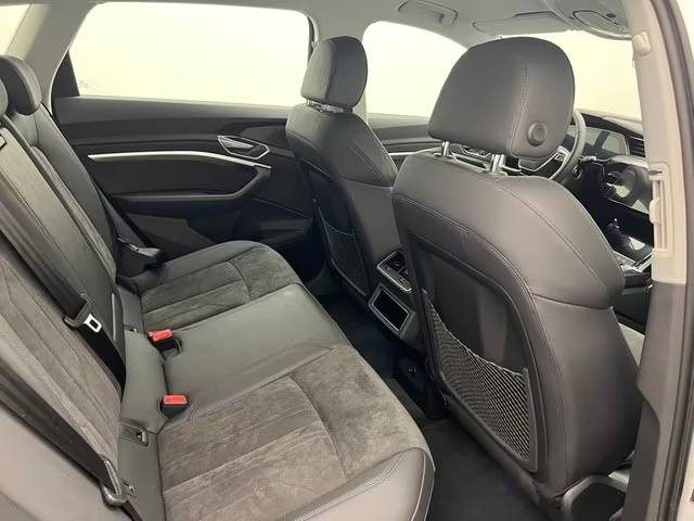 AUDI E-TRON 55 QUATTRO S LINE – SUSPENSION PNEUMATIQUE – B&O – VISION NOCTURNE 2020