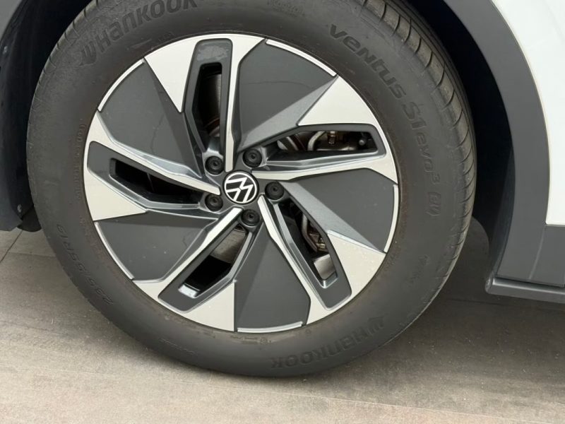 VOLKSWAGEN ID.4 PRO 4MOTION – 77 KWH – PANO – HUD – CAMÉRA 360° – MATRIX LED 2026